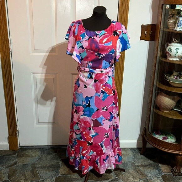 Umgee Pink Purple Floral Short Ruffle Sleeve Dress w/ Cutout Back Size Medium - Picture 1 of 5